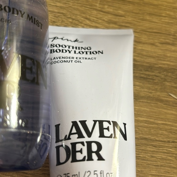 VS Pink Lavender Lotion and Mist SET - Picture 5 of 6